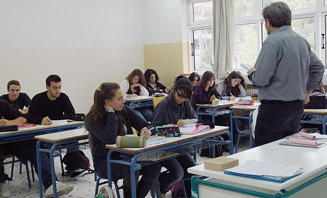 Το σχέδιο για την παιδεία: «Ποδαρικό» με νέο σύστημα εξετάσεων και αλλαγές στο Λύκειο