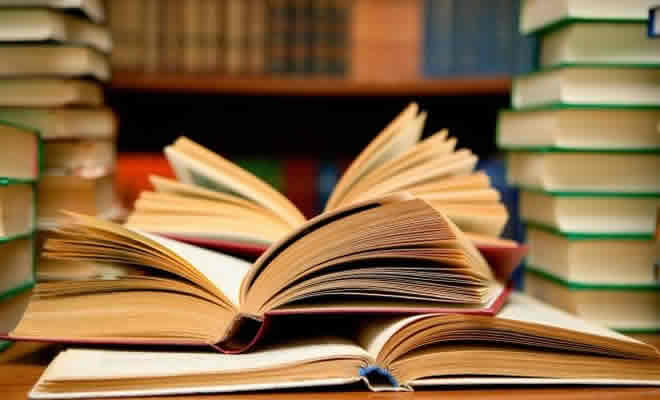 «Γιατί διαβάζουμε; Γιορτές και βιβλία» σπό τον Κώστα Τραχανά