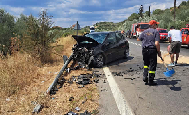 Συγκλονιστικό βίντεο από τροχαίο στη Σπάρτη: Αυτοκίνητο που οδηγούσε πρώην νομάρχης συγκρούστηκε μετωπικά με άλλο ΙΧ