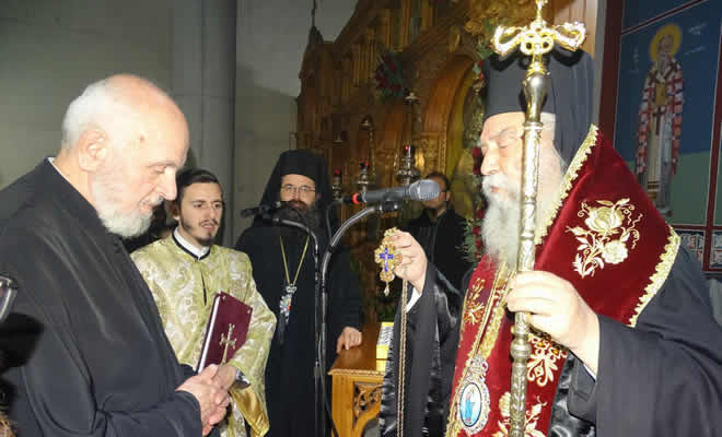 Η κοπή της πρώτης Βασιλόπιτας στον Ι.Ν. Αγίου Βασιλείου Σπάρτης – Χειροθετήθηκε Πρωτοπρεσβύτερος ο π. Γεώργιος Φωτόπουλος