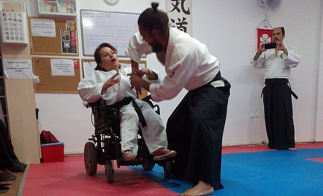 «Τα οφέλη των μαχητικών αθλημάτων και οι μέθοδοι προπόνησης του αθλήματος Ju-Jitsu (Ζίου Ζίτσου) για άτομα με αναπηρίες»