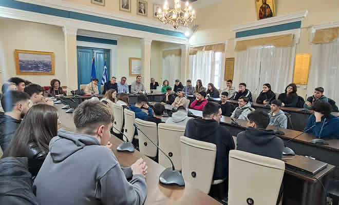 Συνάντηση και ανοιχτός διάλογος του Δημάρχου Σπάρτης με τα 15μελή των ΓΕΛ Σπάρτης