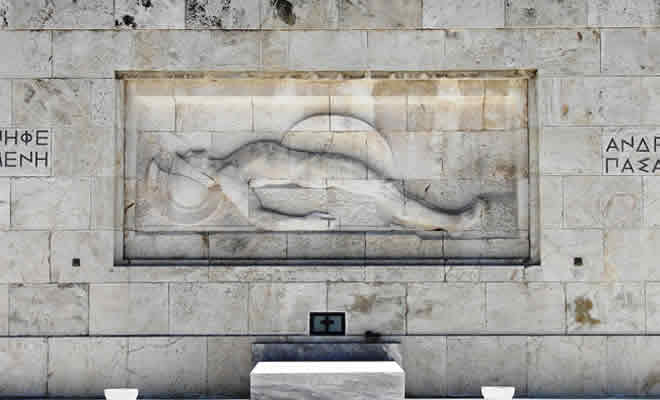«Τιμώντας τον Άγνωστο Στρατιώτη» από τον Γιάννη Μητράκο