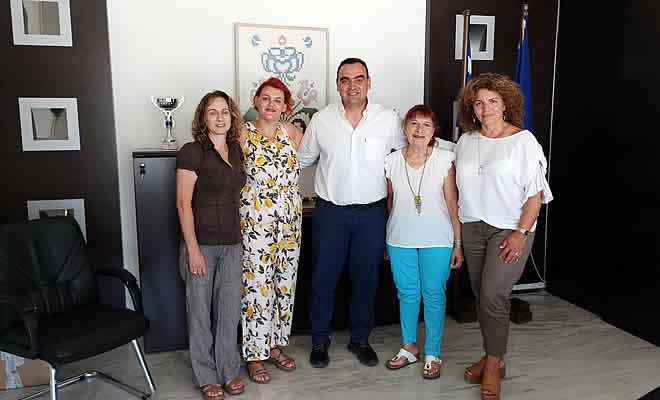 Την παγκόσμια προβολή και προώθηση της Υφαντικής Τέχνης του ορθού αργαλειού του Γερακίου προωθεί η Π.Ε. Λακωνίας