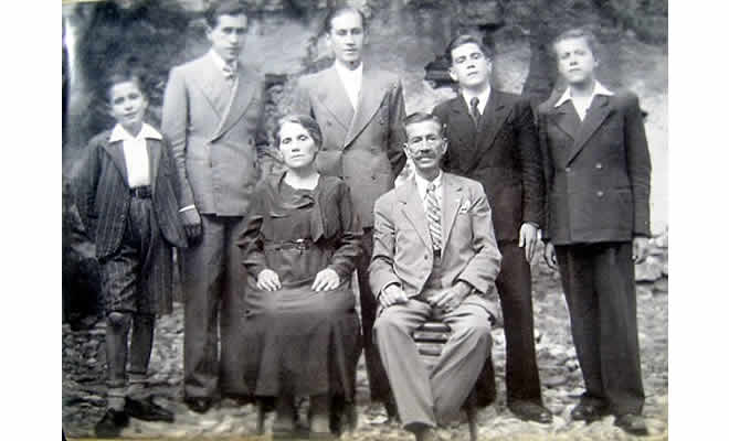 «Με λέγανε Παρασκευά» από τον Βαγγέλη Μητράκο