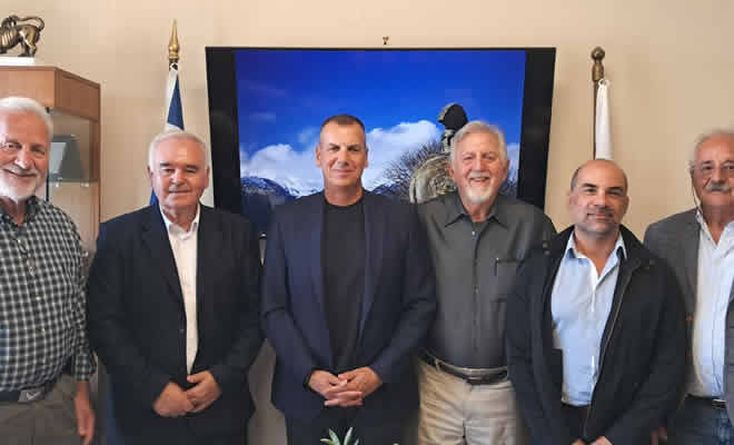 Το άγαλμα της «Σπαρτιάτισσας μάνας» δωρίζει στην Σπάρτη το Κέντρο Ελληνικών Σπουδών «Παιδεία» των ΗΠΑ